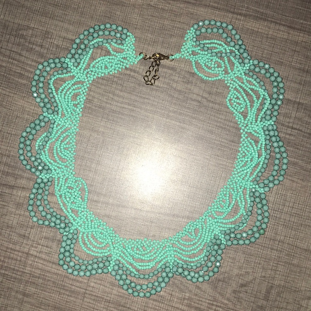 Francesca’s scalloped statement necklace